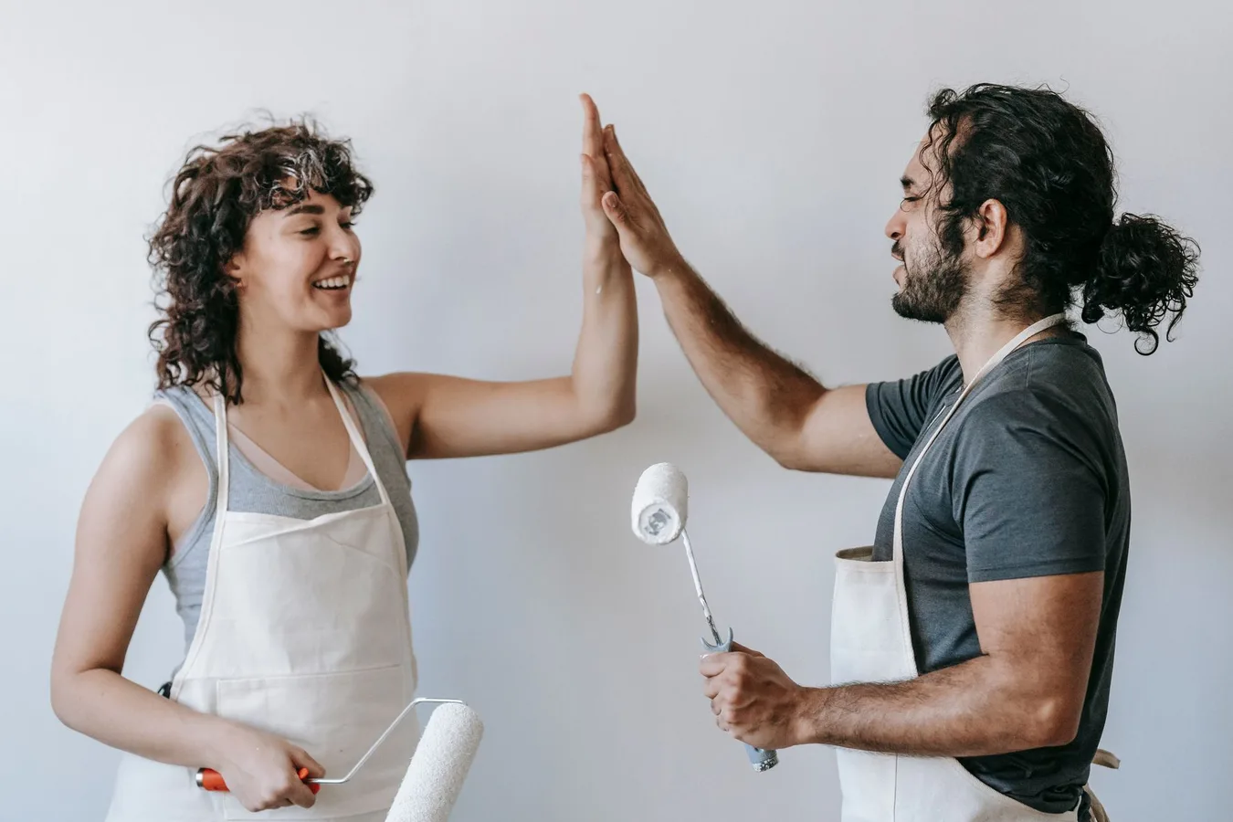 Eskitme Boya Nasıl Yapılır: Sahte Patinadan Gerçek Etkiye